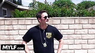 Special Fbi Agent Is Investigating A Criminal Case & Is Sexually Persuaded To Become An Accomplice